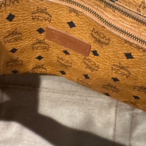 MCM Leather Tote - Picture 4 of 7